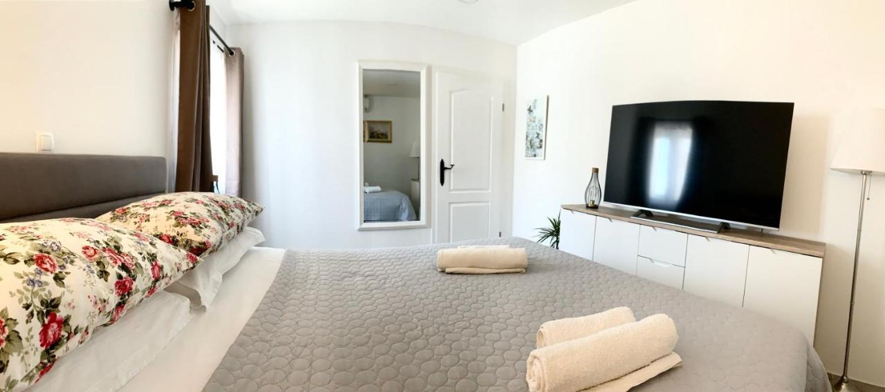Apartment Ana Sea View Makarska Bagian luar foto