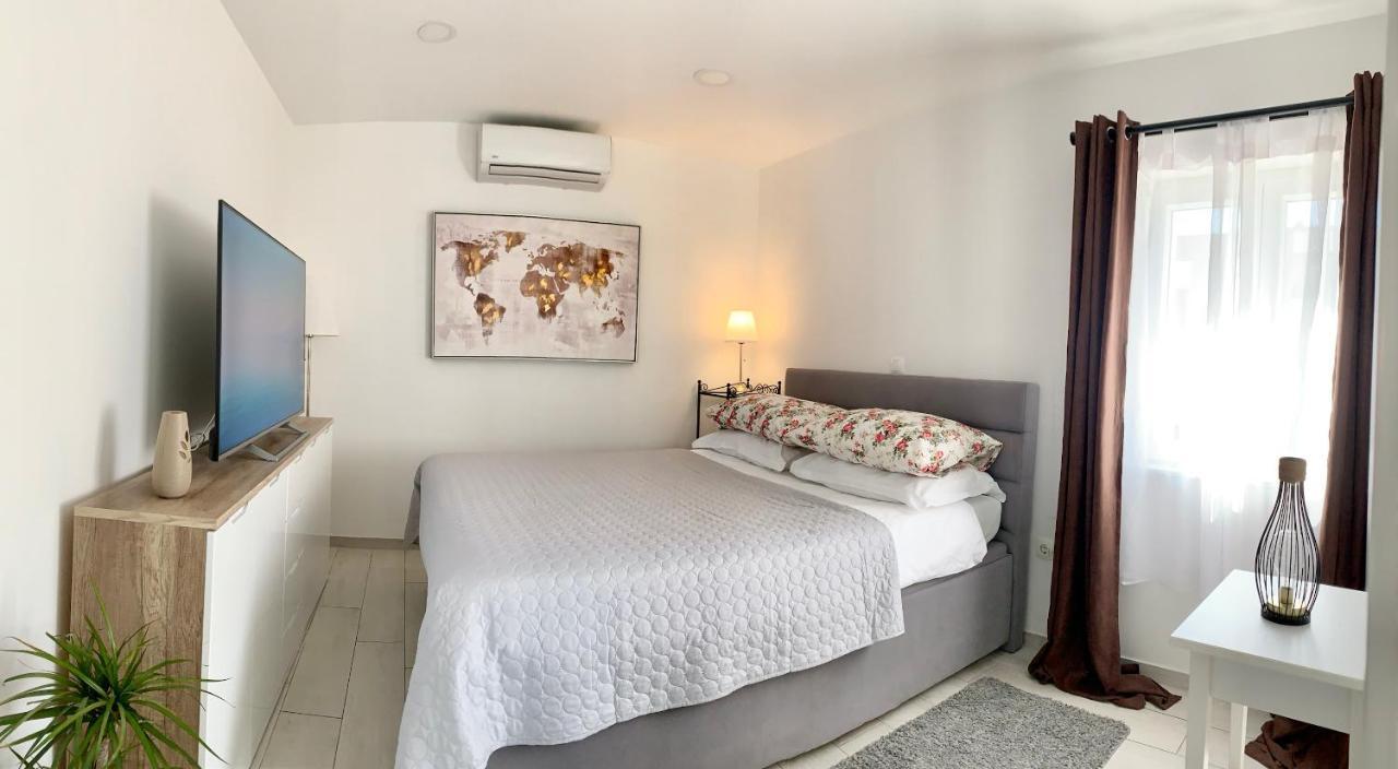 Apartment Ana Sea View Makarska Bagian luar foto